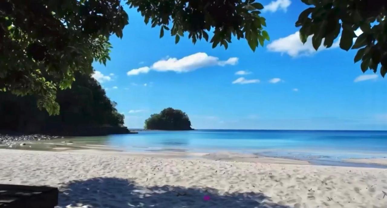 Playa La Caleta Bataan Hotel Morong  Eksteriør billede
